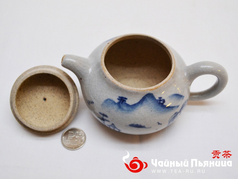Чайник ручной росписи, глина и глазурь, 210 мл.