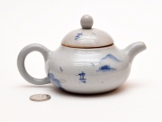 Чайник ручной росписи, глина и глазурь, 175 мл.