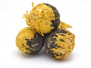 Шен Пуэр с жёлтой хризантемой, связанный чай Жемчуг Дракона