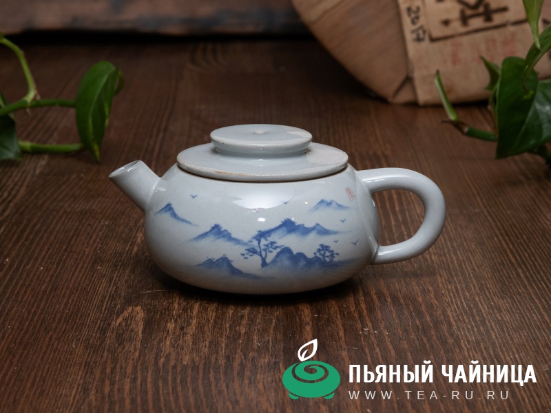 Чайник "Сосновые вершины", керамика фанггу и роспись цинхуа, 150мл.