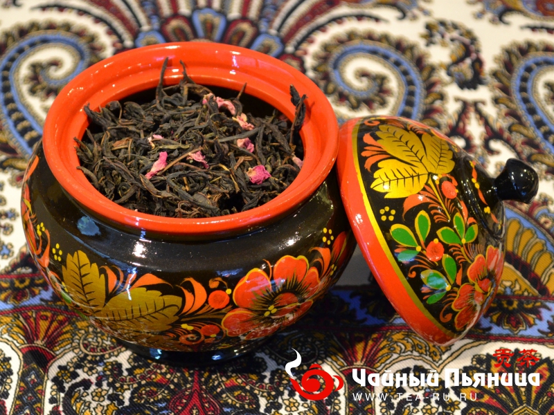 Иван-чай с цветами шиповника скрученный воротынский